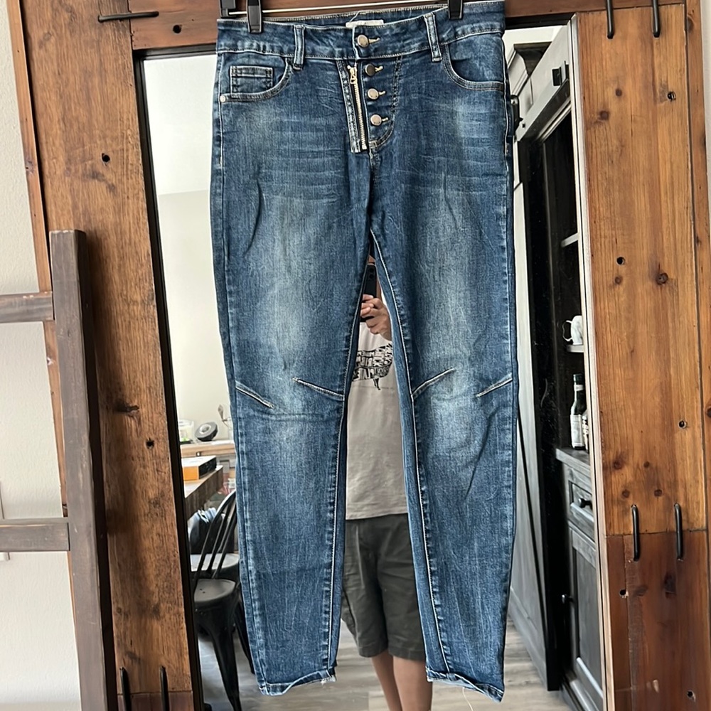 Elan Jeans mediums